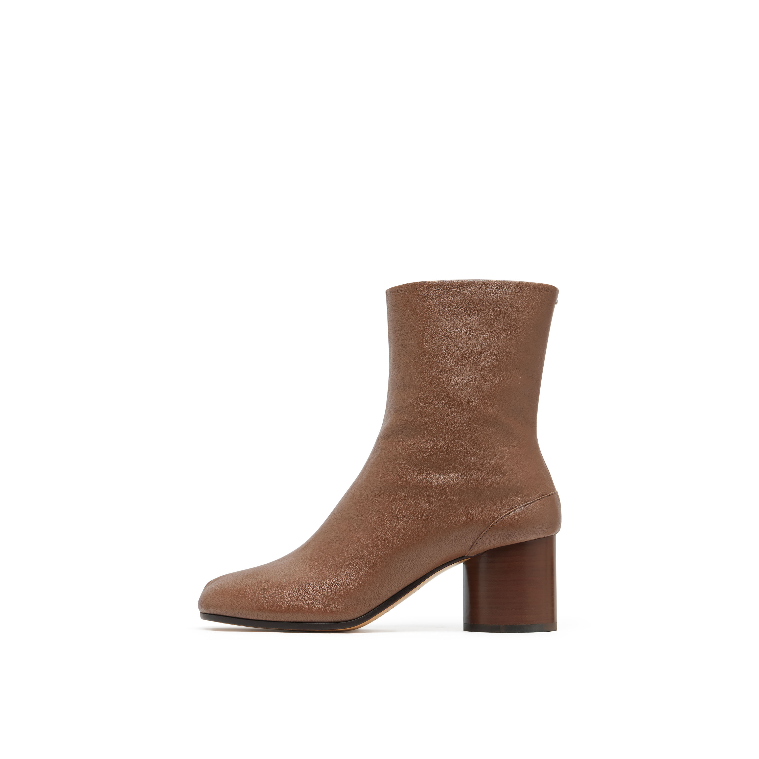 Maison Margiela Tabi Ankle Boots In Brown
